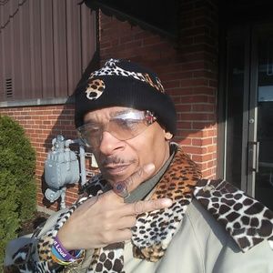 Meet your Posher, Edward